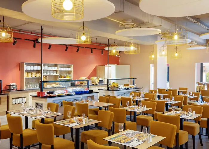 Sowell La Hotel Saint-Raphaël