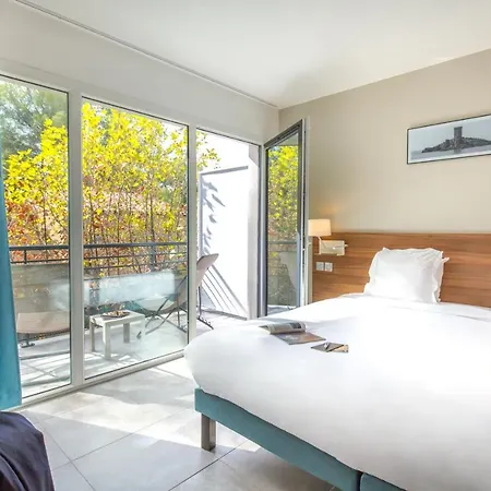 Sowell La Otel