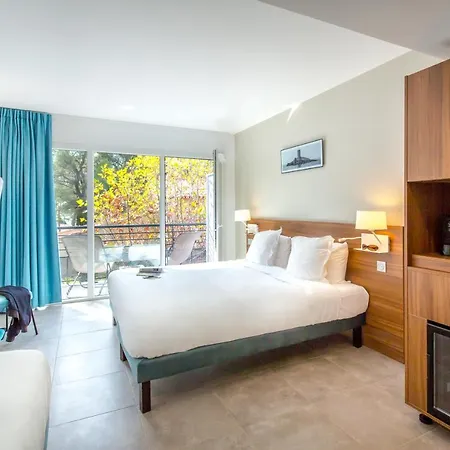 Sowell La Hotel Saint-Raphael (Var)