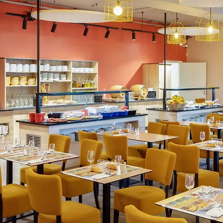 Sowell La 4* Saint-Raphael (Var)